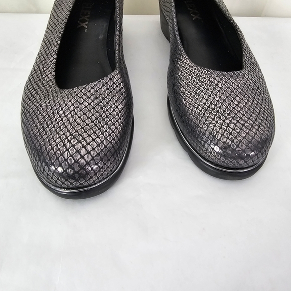 The FLEXX Baleriny Black and Silver Metallic Wedge Shoe Size 7 - Picture 6 of 12